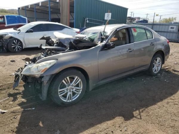 2011 INFINITI G37