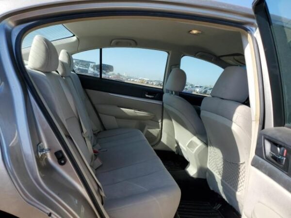 2014 SUBARU LEGACY 2.5I PREMIUM - Image 11