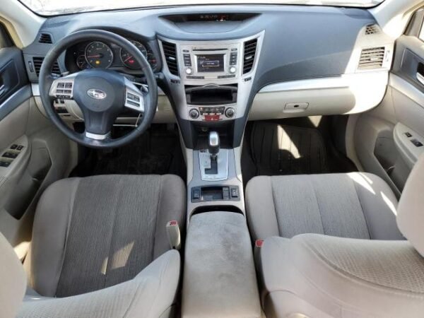 2014 SUBARU LEGACY 2.5I PREMIUM - Image 9