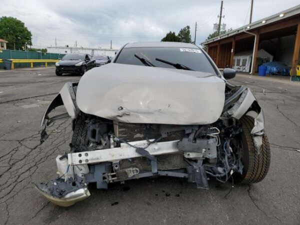 2011 INFINITI G37 - Image 5