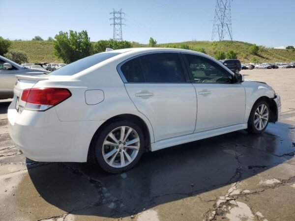 2013 SUBARU LEGACY 3.6R LIMITED - Image 3