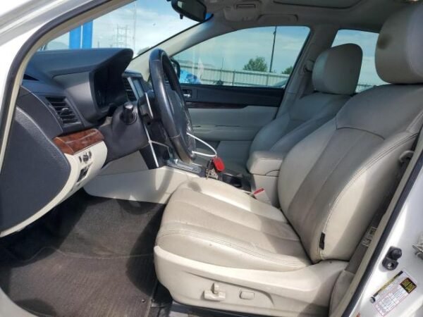 2013 SUBARU LEGACY 3.6R LIMITED - Image 7