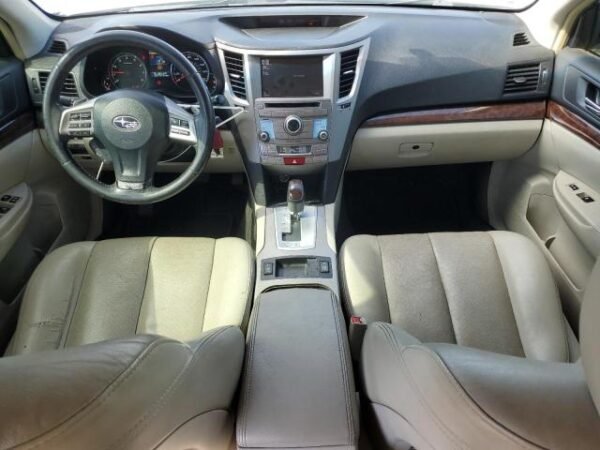 2013 SUBARU LEGACY 3.6R LIMITED - Image 8