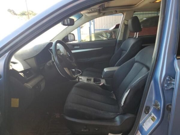 2010 SUBARU LEGACY 2.5I PREMIUM - Image 7