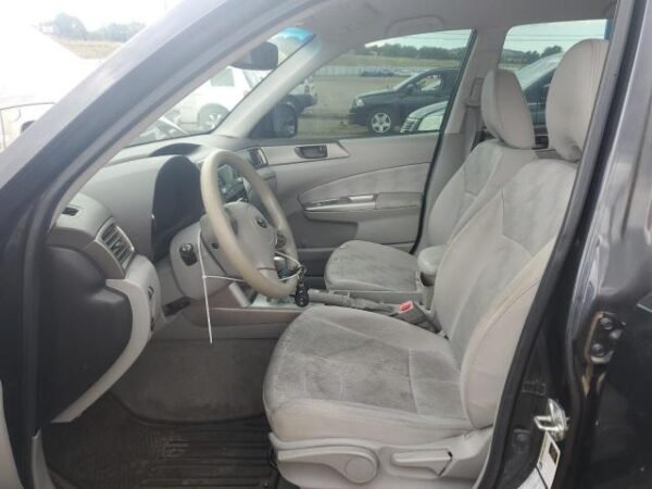 2010 SUBARU FORESTER XS - Image 7