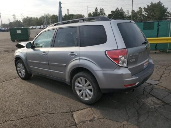 2011 SUBARU FORESTER 2.5X PREMIUM - Image 2