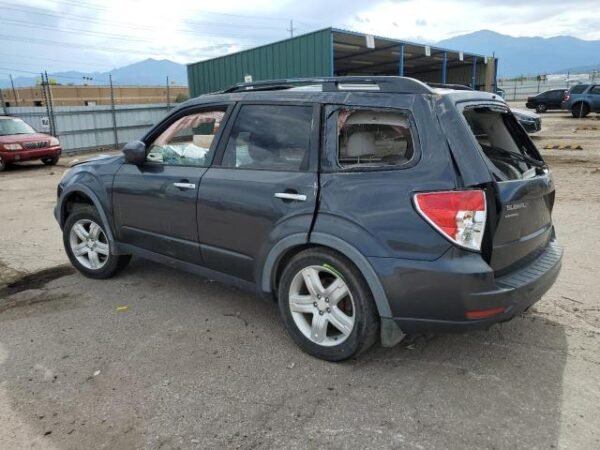 2010 SUBARU FORESTER 2.5X PREMIUM - Image 2
