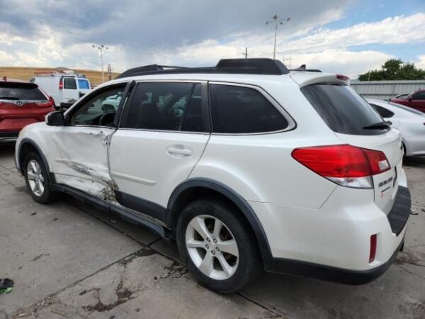 2013 SUBARU OUTBACK 2.5I LIMITED - Image 2