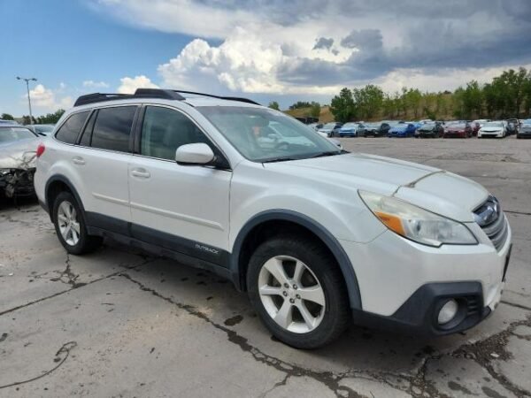 2013 SUBARU OUTBACK 2.5I LIMITED - Image 4