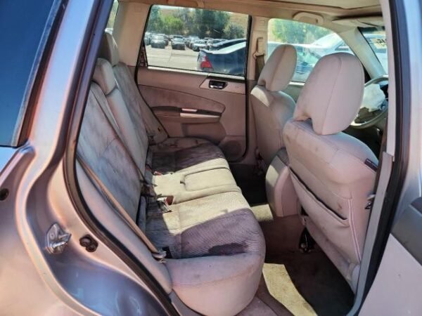 2010 SUBARU FORESTER 2.5X PREMIUM - Image 11