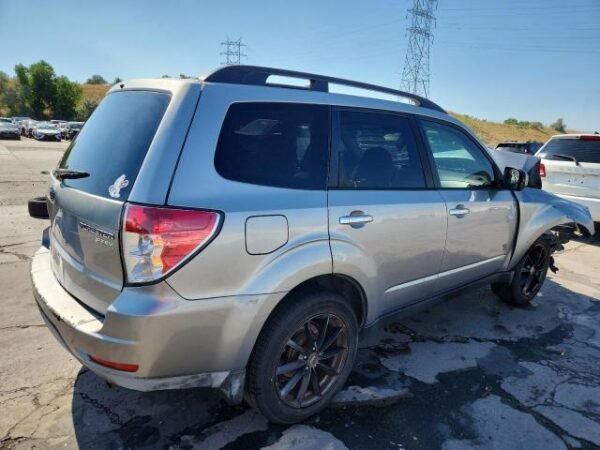 2010 SUBARU FORESTER 2.5X PREMIUM - Image 3