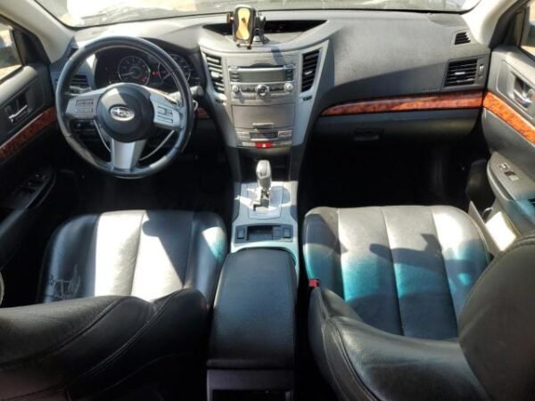 2011 SUBARU OUTBACK 2.5I LIMITED - Image 8