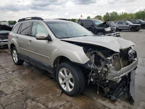 2014 SUBARU OUTBACK 3.6R LIMITED - Image 4
