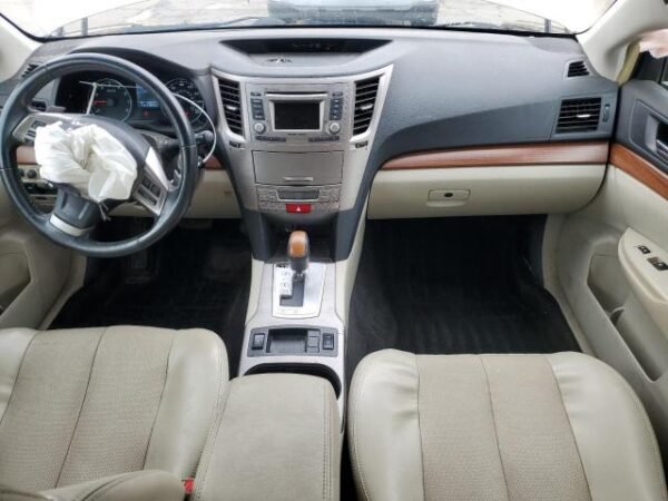 2014 SUBARU OUTBACK 3.6R LIMITED - Image 8