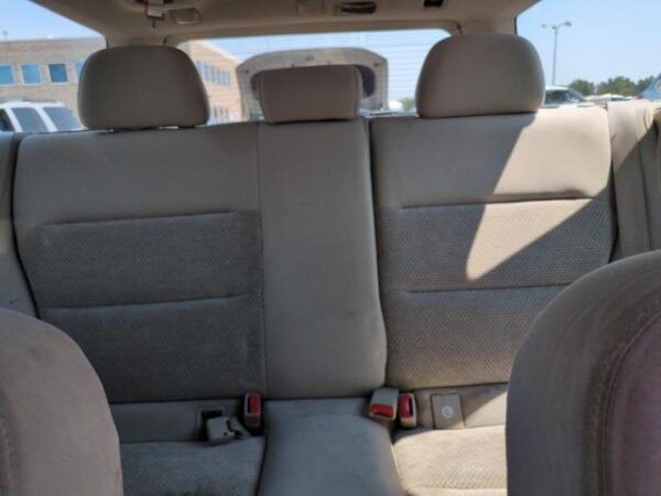 2005 SUBARU LEGACY OUTBACK 2.5I - Image 10