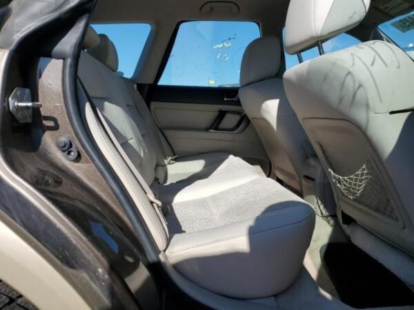 2008 SUBARU OUTBACK - Image 11