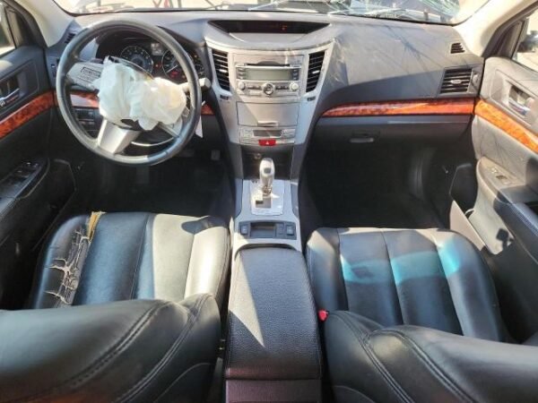 2010 SUBARU OUTBACK 2.5I LIMITED - Image 8