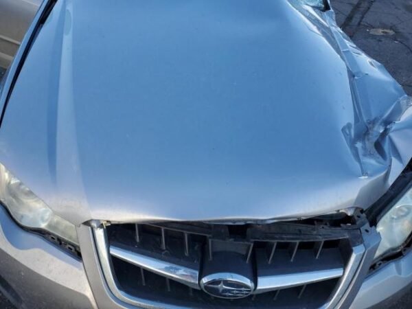 2009 SUBARU OUTBACK 2.5I - Image 11
