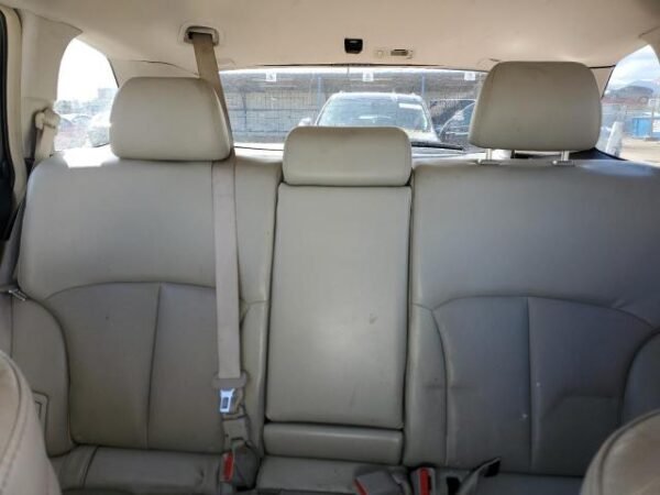 2010 SUBARU OUTBACK 2.5I LIMITED - Image 10