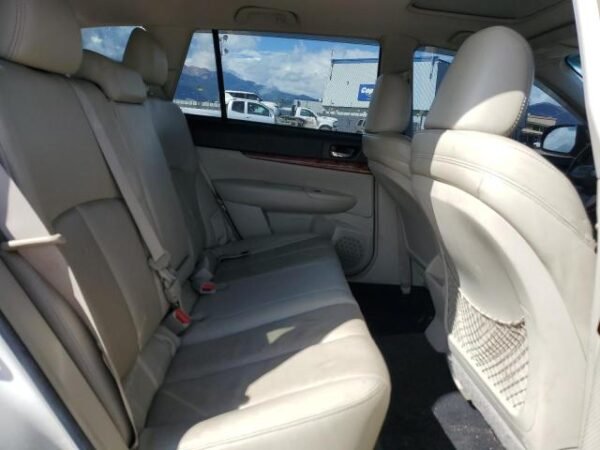 2010 SUBARU OUTBACK 2.5I LIMITED - Image 11