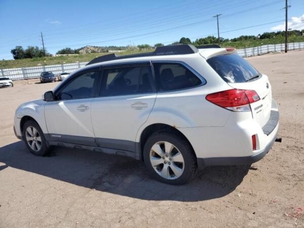 2010 SUBARU OUTBACK 2.5I LIMITED - Image 2