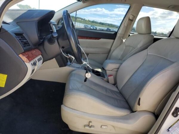2010 SUBARU OUTBACK 2.5I LIMITED - Image 7
